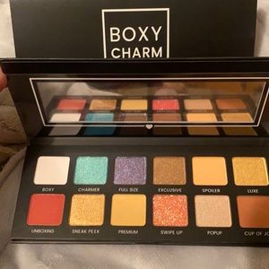 BoxyCharm Eyeshadow Pallet